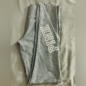 PINK Victoria’s Secret yoga leggings.